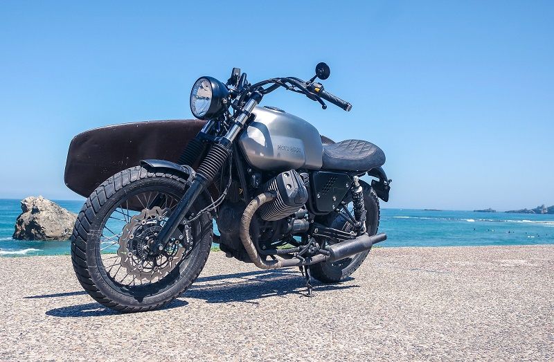 06 Moto Guzzi V7 II Surf Paradise Moto
