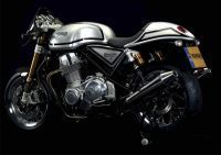 Commando-961_Cafe_RAcer_Trasera