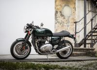 Ndp_Triumph_thruxtonizate_03-1