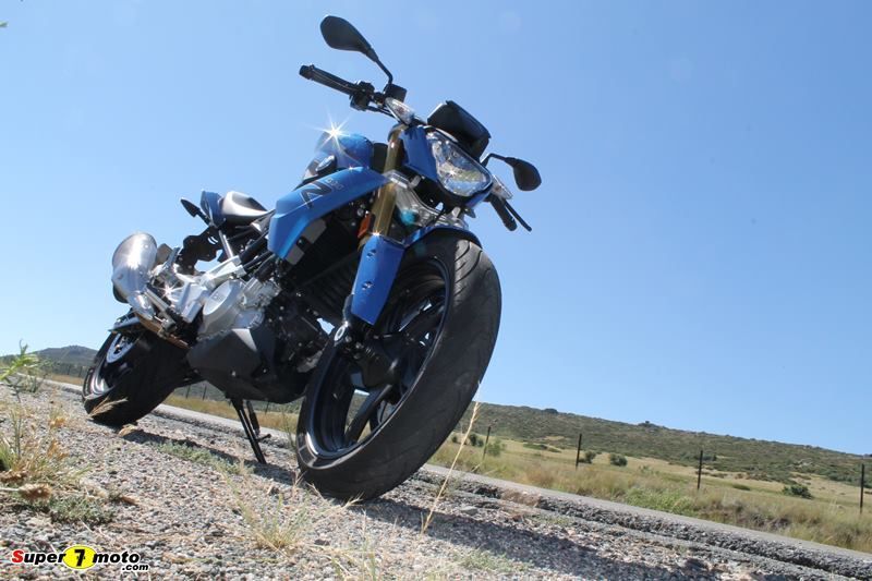 BMWG310R 27