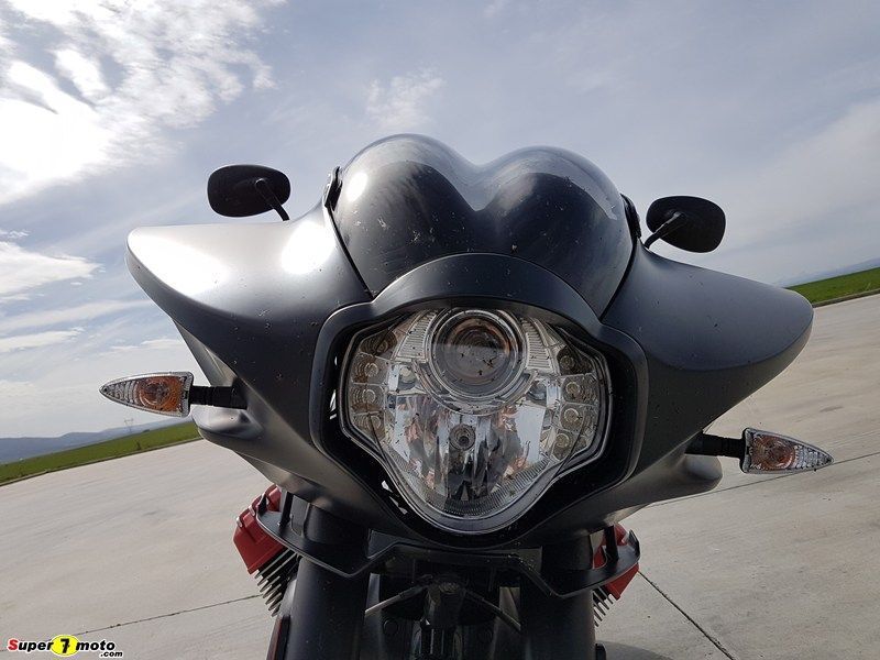 MotoGuzziMGX21 36