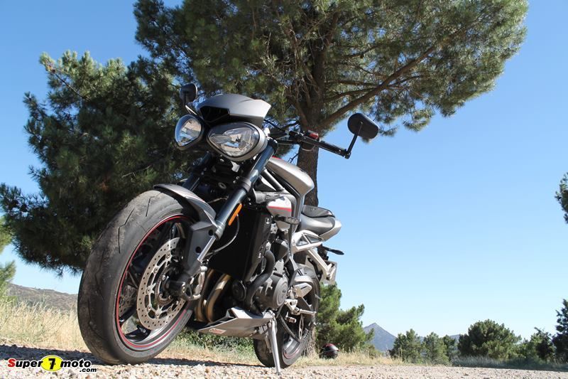 TriumphStreetTriple765RS 12