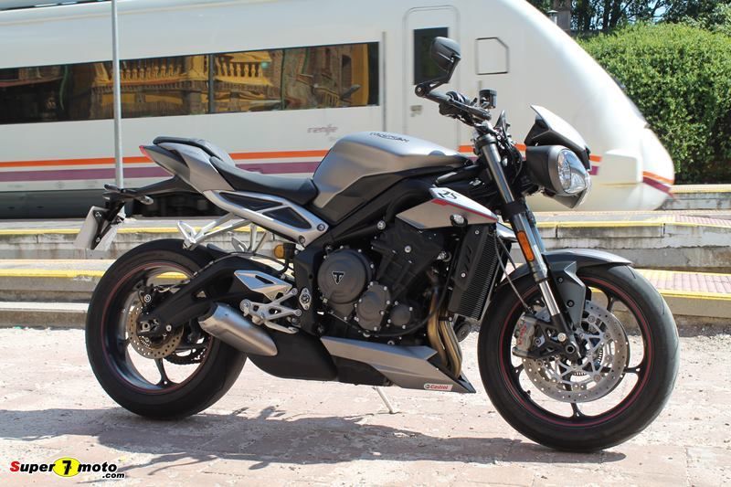 TriumphStreetTriple765RS 47