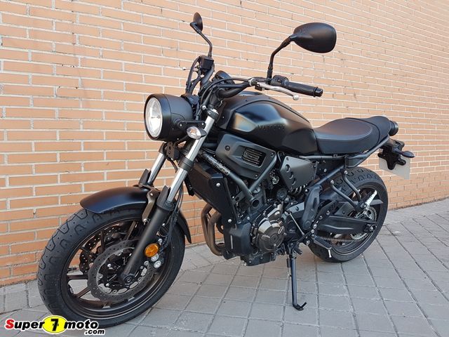 XSR700 04
