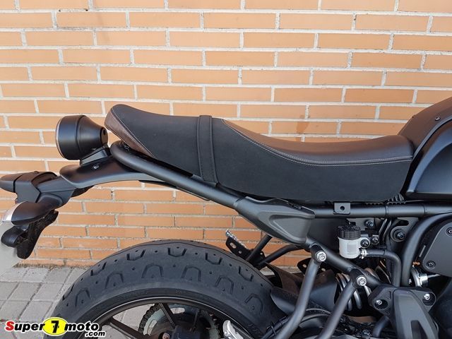 XSR700 40