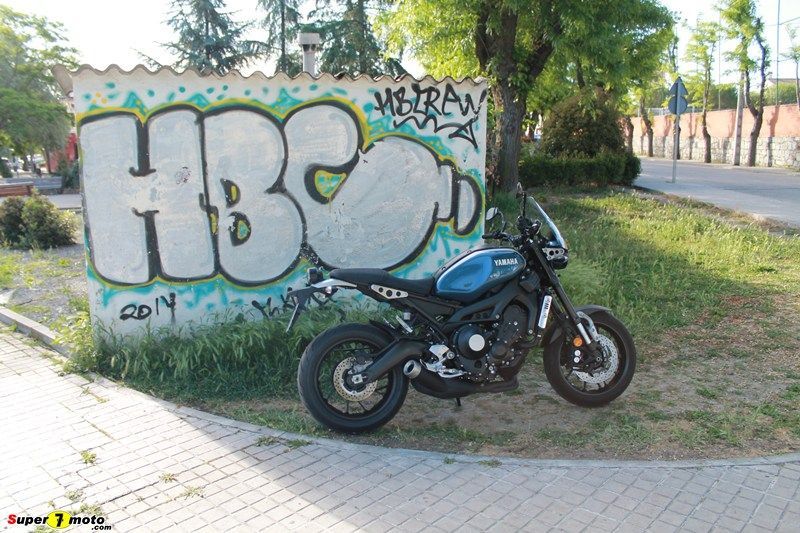 YamahaXSR900 46