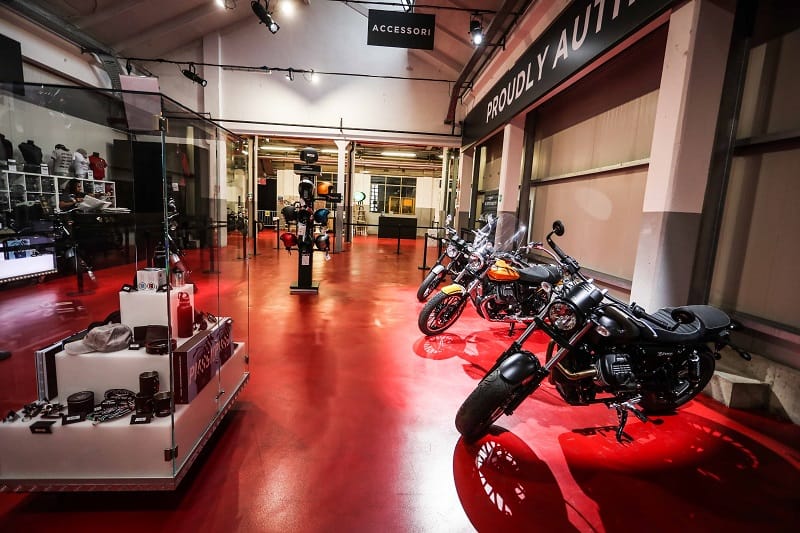 03 Moto Guzzi Open House