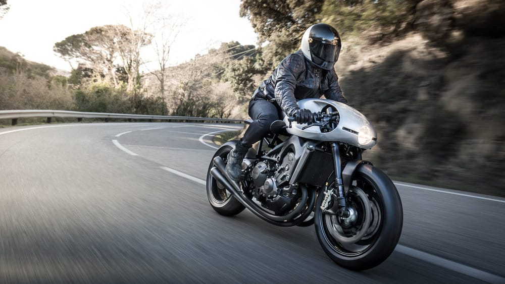 2018 YAM XSR900AutoFabricaP2 EU CUSTOM ACT 002 03