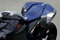 P90305670_highRes_bmw-motorrad-concept