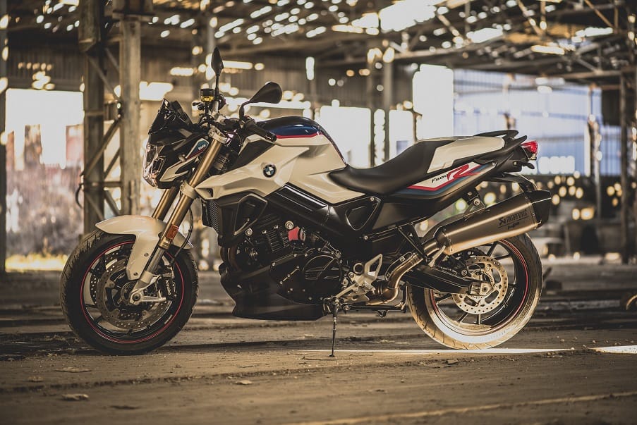 P90290989 highRes f 800 r akrapovic