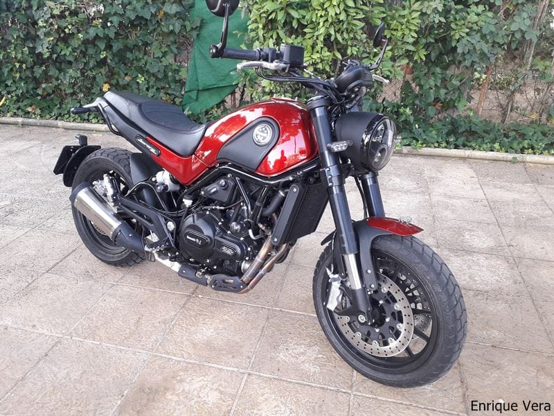 Benelli Leoncino 500 9