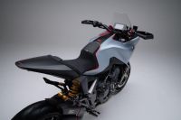 196920_Honda_s_Rome_R_D_Centre_proudly_unleashes_the_CB4X_at_EICMA