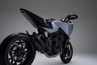 196921_Honda_s_Rome_R_D_Centre_proudly_unleashes_the_CB4X_at_EICMA