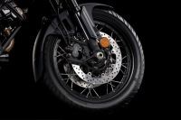 DL1050RCM0_front_wheel