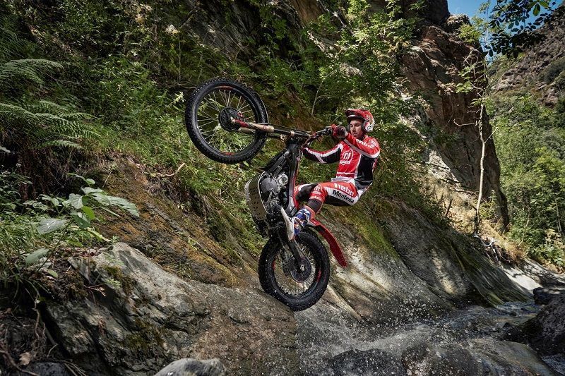 Montesa Cota301RR 11