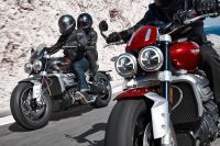Ndp_Triumph_ROCKET3Precio_01