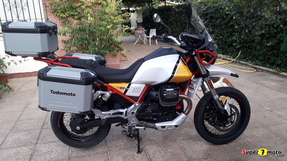 Guzzi V85TT 53