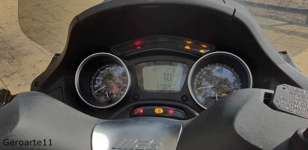 Piaggio MP3 500 LT HPE Business 11