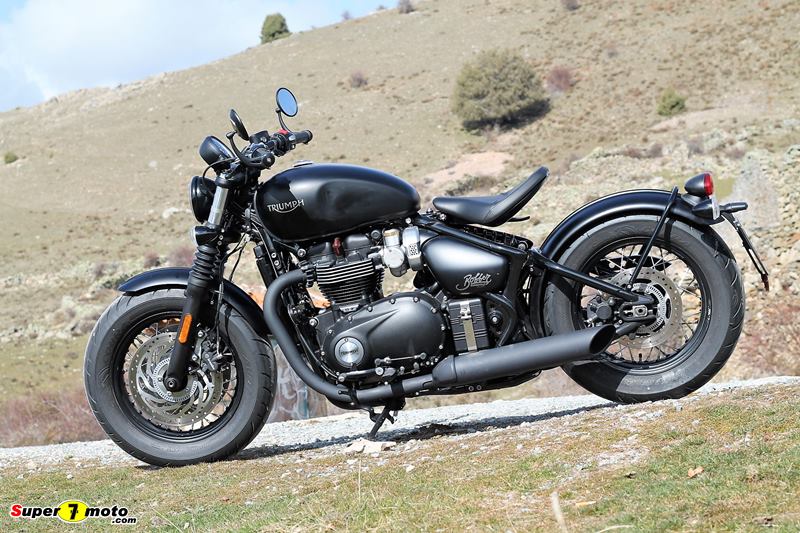 TriumphBobberBlack 90