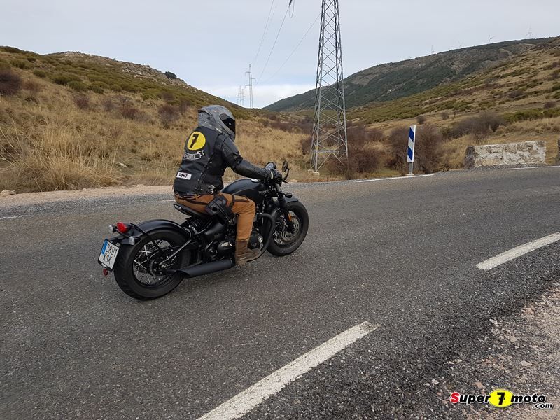 Triumph Bobber Black 2