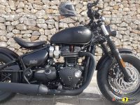 Triumph_Bobber_Black_10