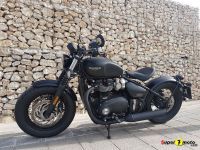 Triumph_Bobber_Black_22