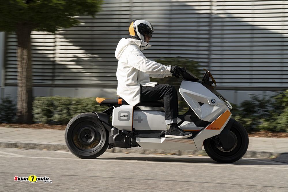 BMW Motorrad Definition CE 04 10