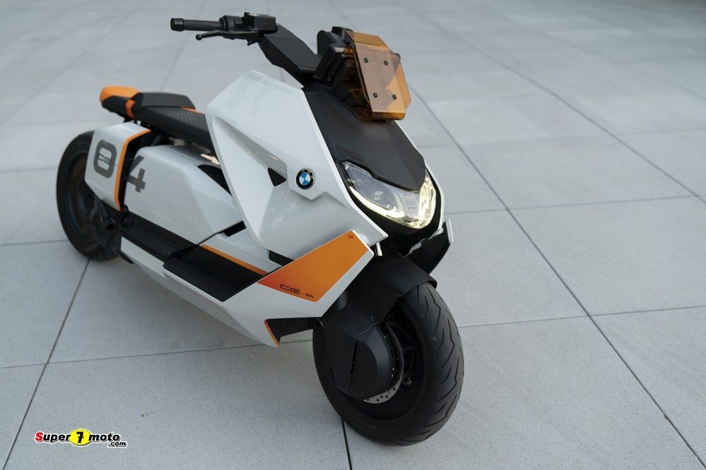 BMW Motorrad Definition CE 04 4
