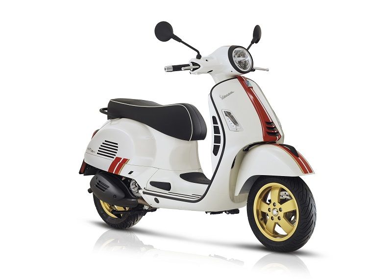 Vespa GTS Súper Racing Sixties Blanca y Roja