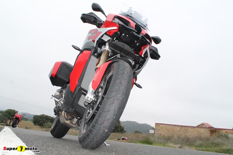 BMWS1000XR 32