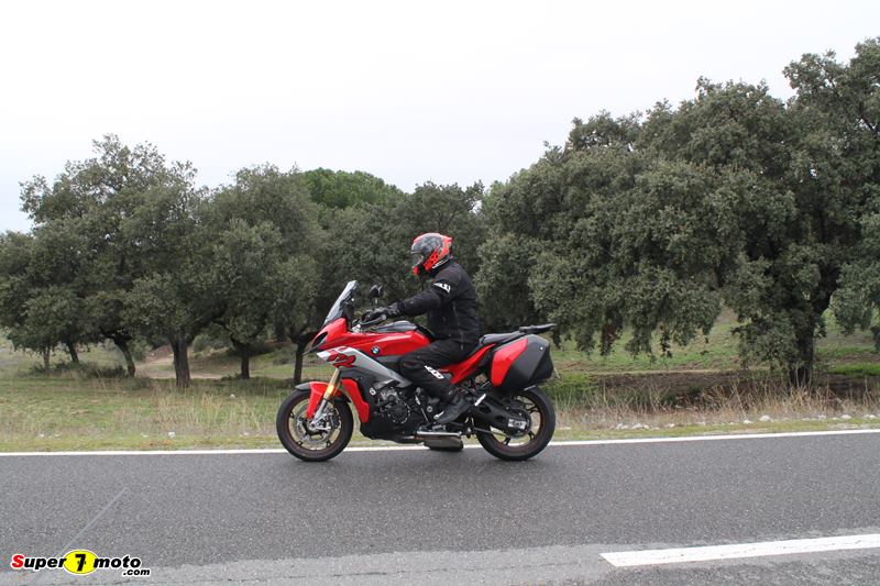 BMWS1000XR 37