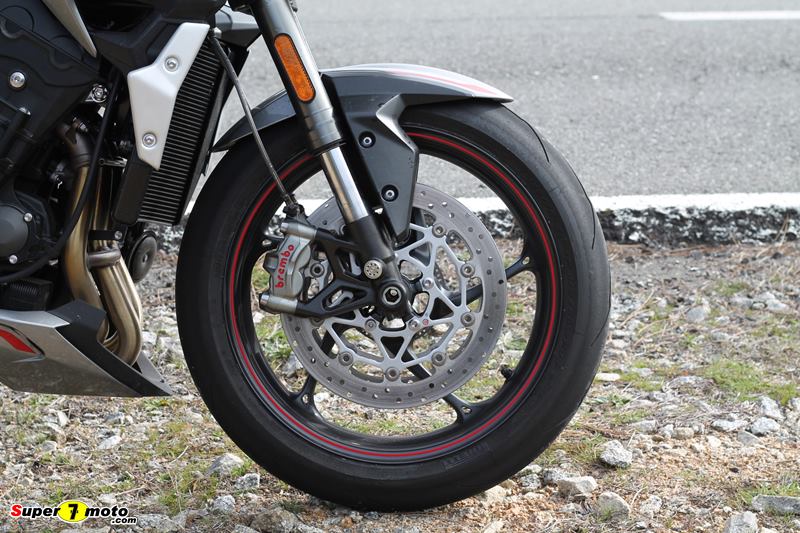 StreetTripleRS2020 23