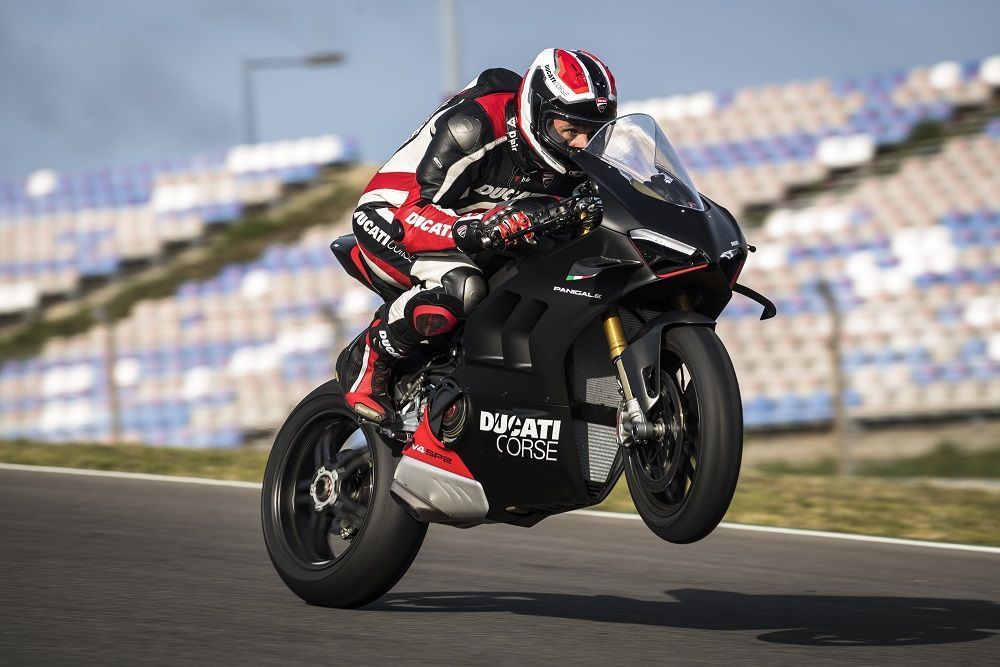 MY22 Ducati Panigale V4 SP2 108 UC370714 High