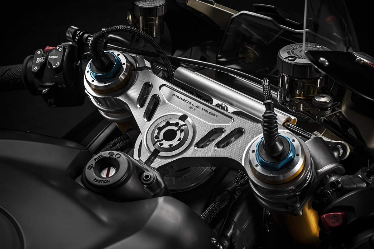 ducati panigale v4 sp 2021 17