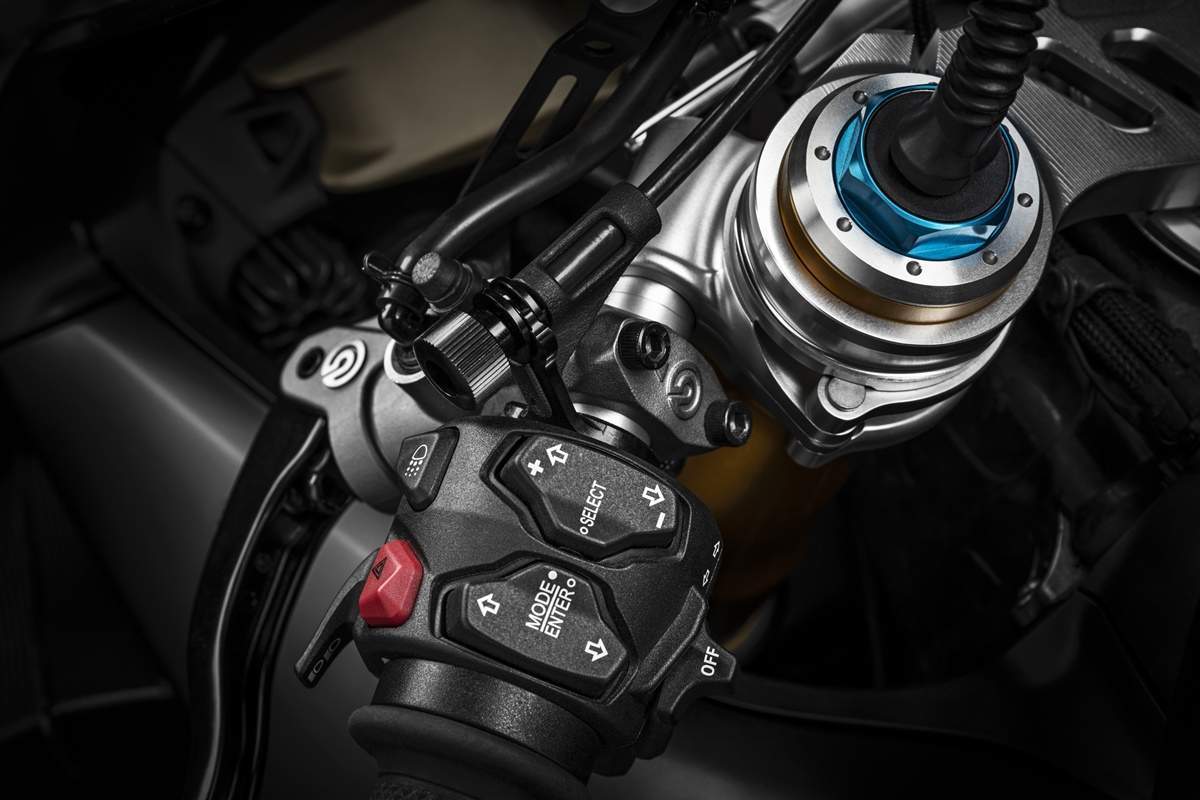 ducati panigale v4 sp 2021 35