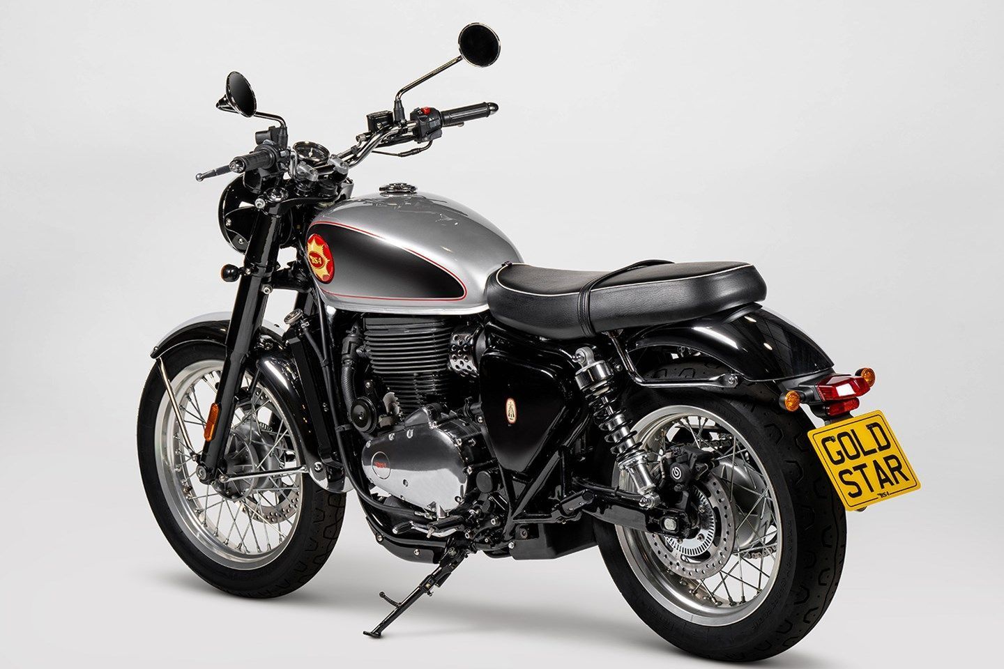 BSA Gold Star 01