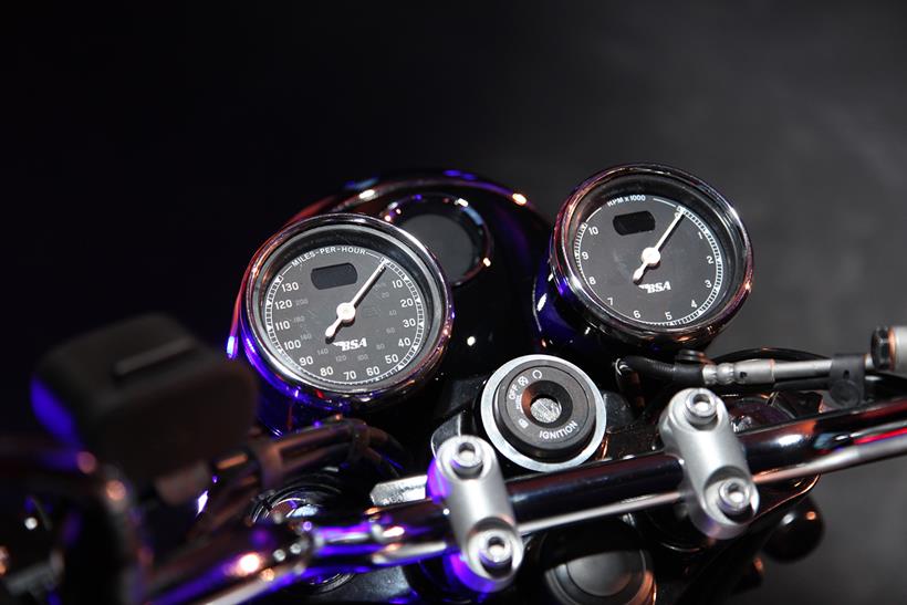  BSA Gold Star 01