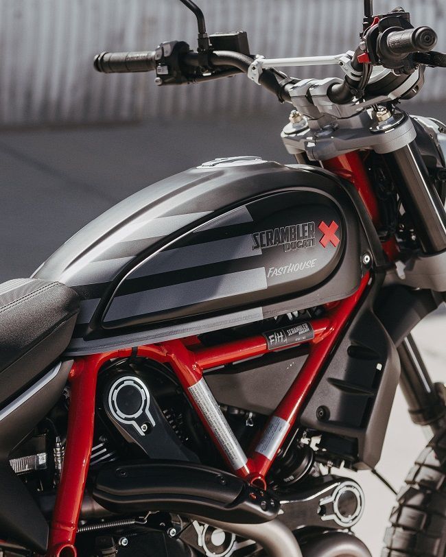 Ducati Scrambler FastHouse 5 UC235013 High