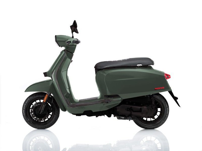 02. LAMBRETTA 