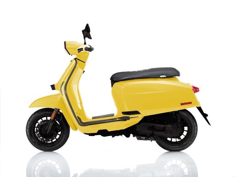 04. LAMBRETTA 