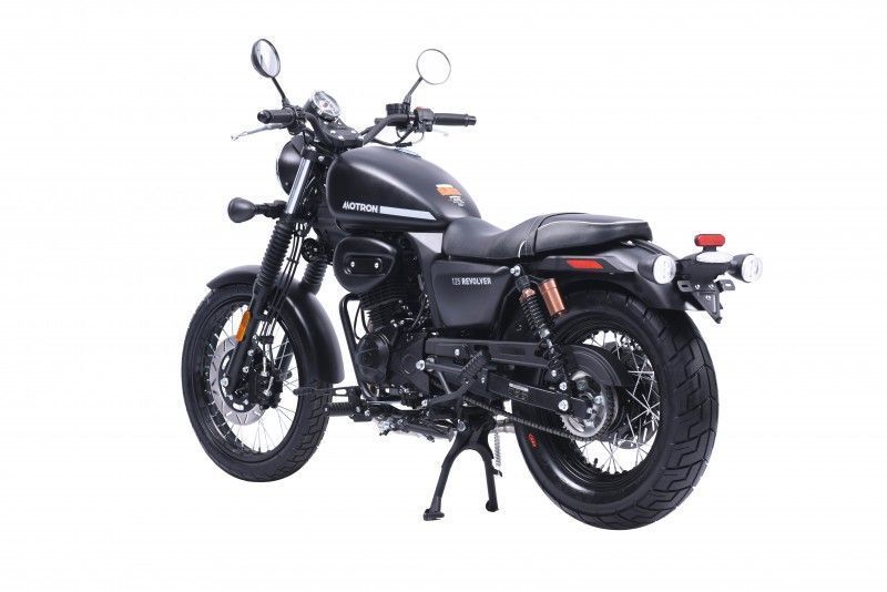 03. Revolver 125 
