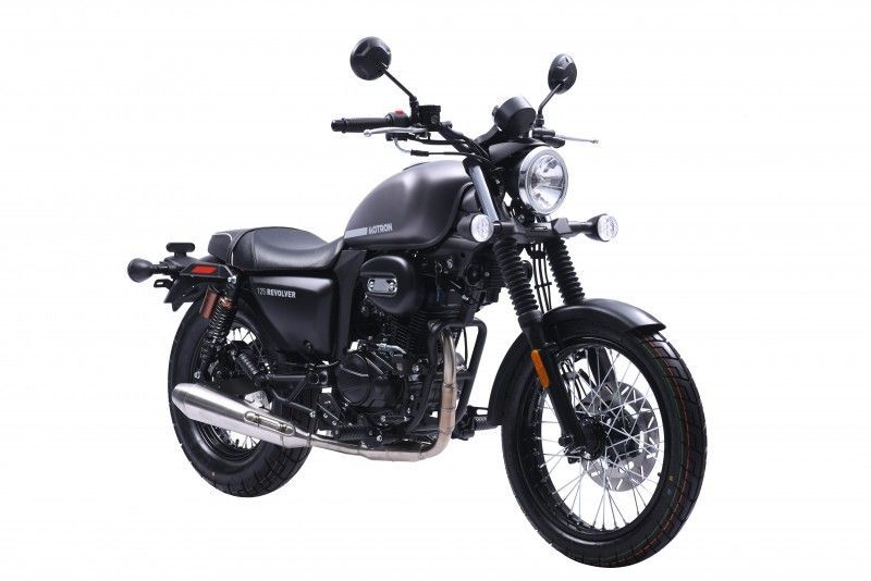 05. Revolver 125 