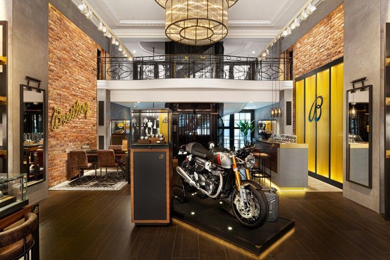 Ndp Triumph Breitling TownhouseLondon 01
