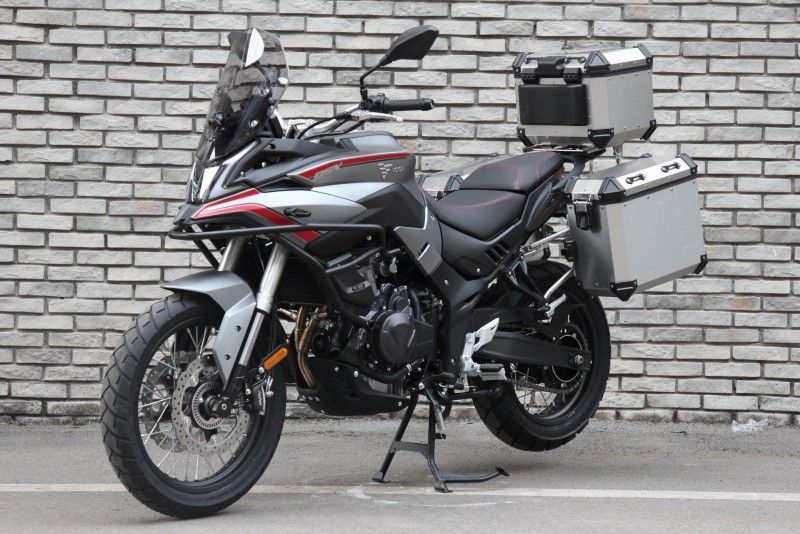 Voge500DSX 04