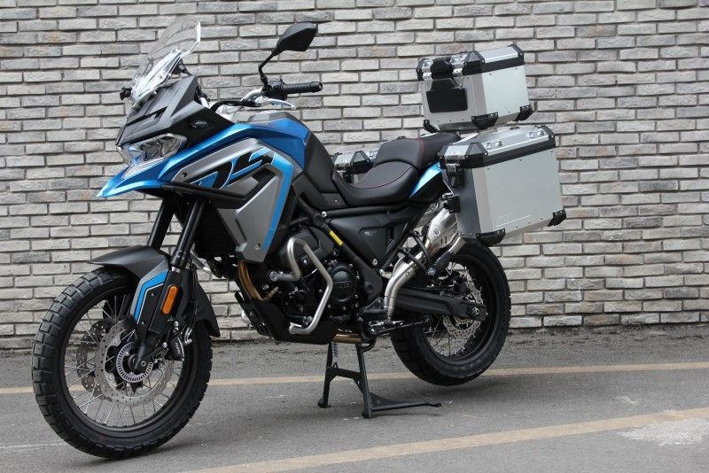650DSX azul con maletas 2
