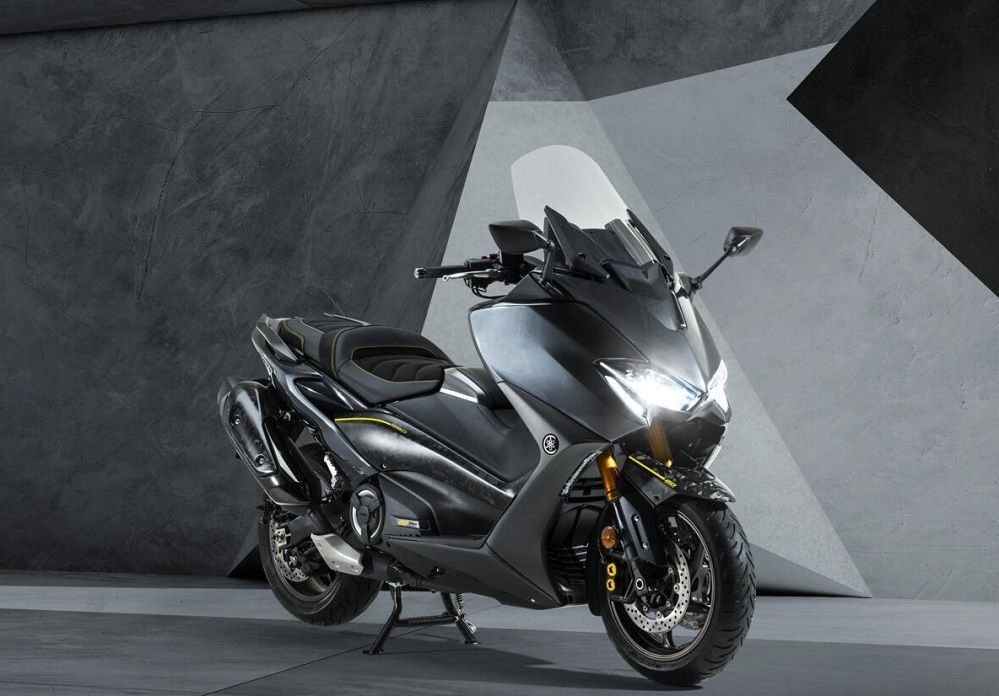 2021 YAM XP500ADXSV EU DNMN STA 002 03 preview