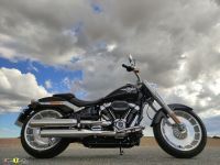 Harley-Davidson_Fat_Boy_2021_21
