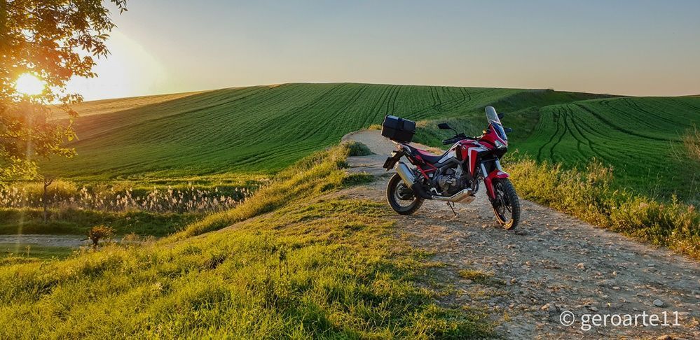 AFRICA TWIN 1100 24