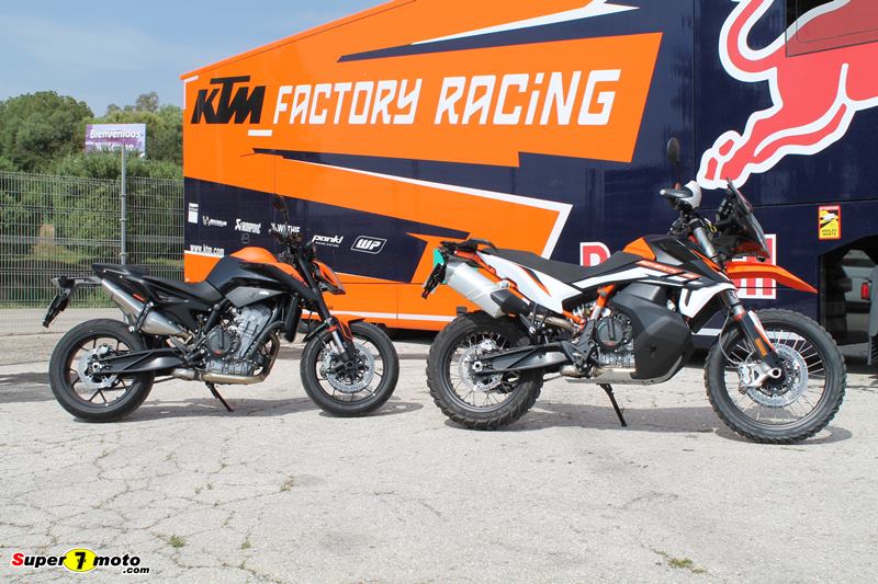 KTM890DukeyAdv 06