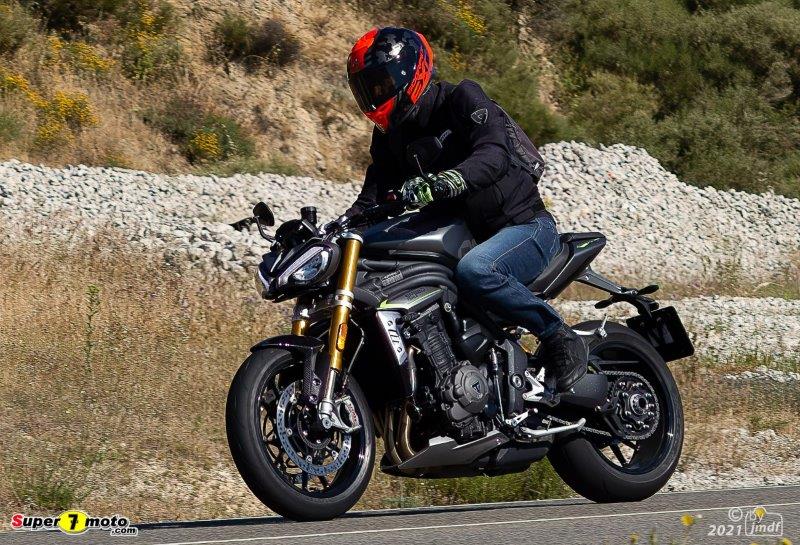 SpeedTriple1200RS 54